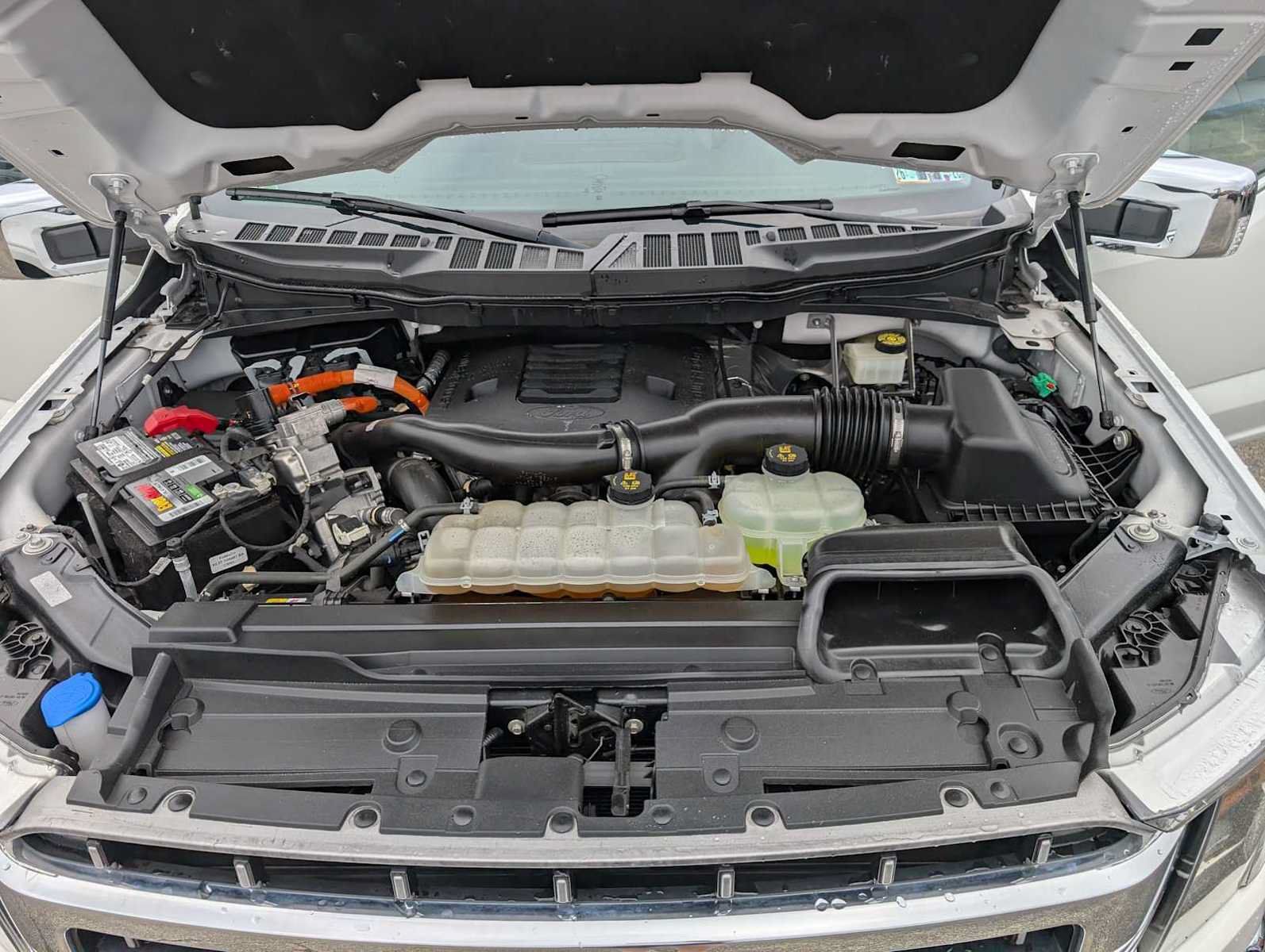 Used 2022 Ford F150 Lariat w/ Equipment Group 502A High AWD/4WD image 14