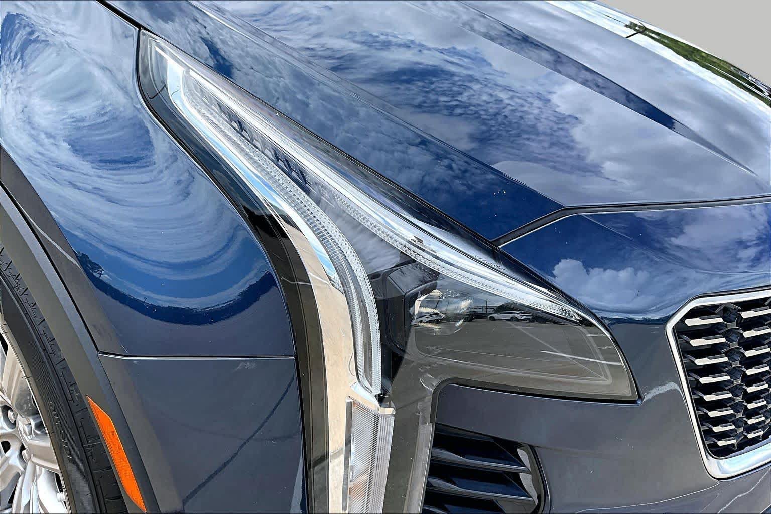 Used 2019 Cadillac XT4 Premium Luxury FWD image 27