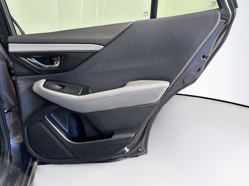 Used 2025 Subaru Outback Premium image 30