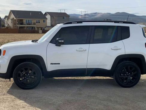 Certified 2023 Jeep Renegade Altitude w/ Sun/Sound Group image 5