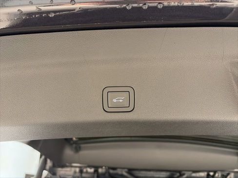 New 2026 Chevrolet Tahoe High Country w/ Sun And Tow Package AWD/4WD image 17