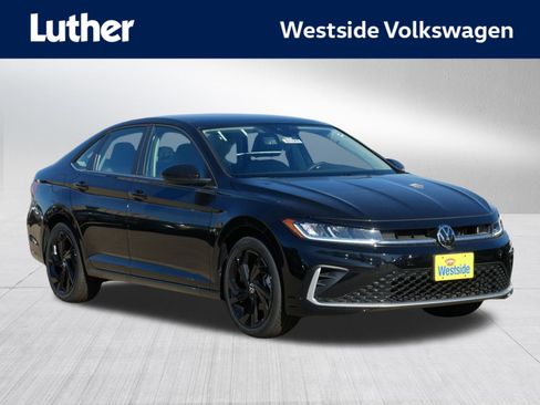 New 2025 Volkswagen Jetta SE image 1