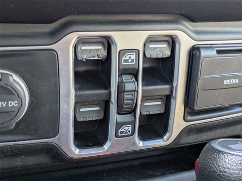 Used 2020 Jeep Wrangler Unlimited Sport S image 23