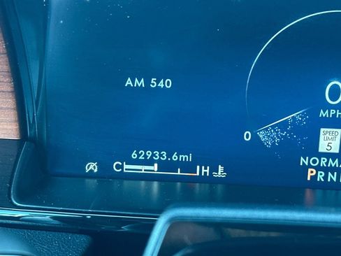 Used 2024 Lincoln Navigator Premiere AWD/4WD image 26