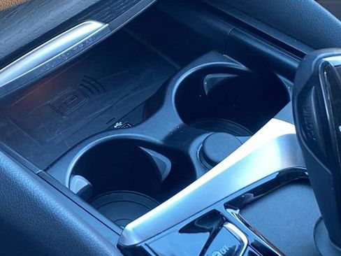 Used 2023 BMW 530i w/ Premium Package image 32