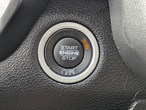 Used 2023 RAM 2500 Laramie AWD/4WD image 26