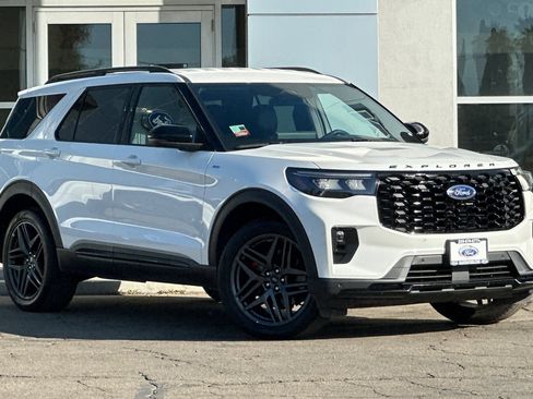Certified 2025 Ford Explorer ST-Line w/ ST-Line Street Pack AWD/4WD image 2