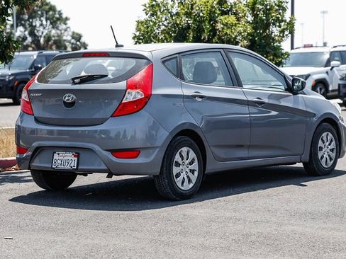 Used 2017 Hyundai Accent SE FWD image 5