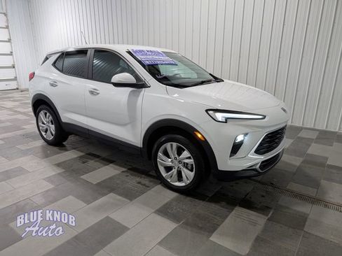 Used 2025 Buick Encore GX Preferred AWD/4WD image 5