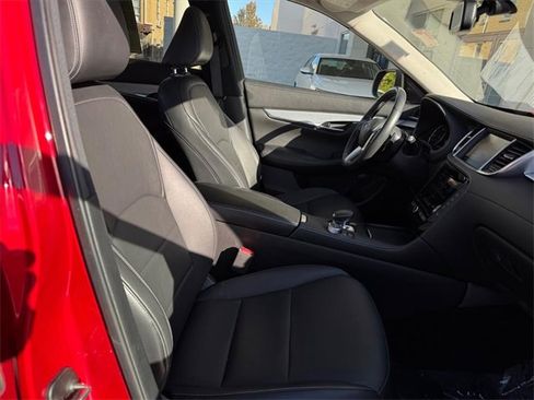 Used 2020 INFINITI QX50 Essential image 11
