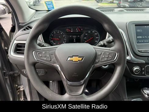 Used 2018 Chevrolet Equinox LT w/ LPO, Floor Liner Package FWD image 8