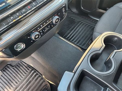 Used 2024 Chevrolet Silverado 1500 LT image 19