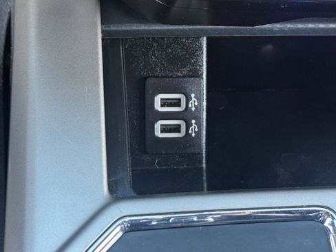 Used 2020 Ford F150 Lariat image 31