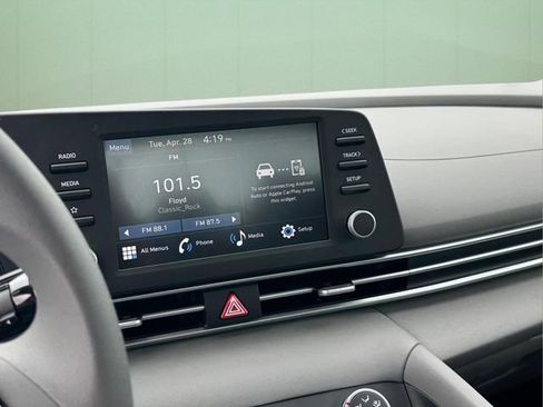 New 2026 Hyundai Elantra SE FWD image 30