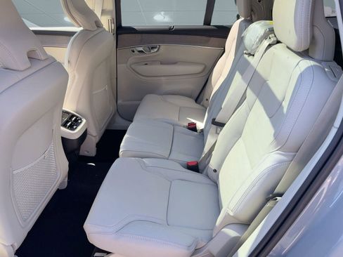 New 2026 Volvo XC90 B6 Ultra image 15