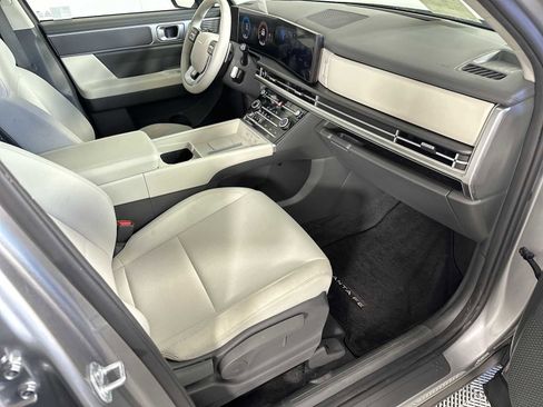 Certified 2025 Hyundai Santa Fe SE image 26