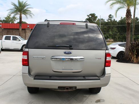 Used 2008 Ford Expedition XLT image 9