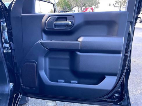 Certified 2022 Chevrolet Silverado 1500 Custom image 22