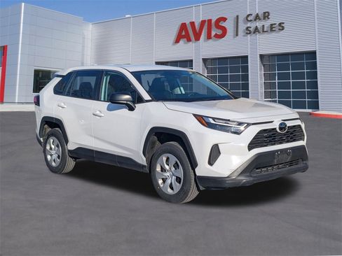 Used 2024 Toyota RAV4 LE image 9