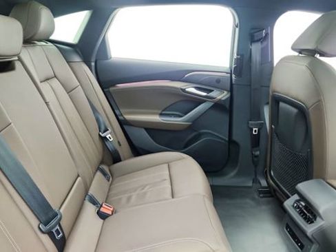 Used 2025 Audi A6 e-tron Premium w/ Convenience Package image 24