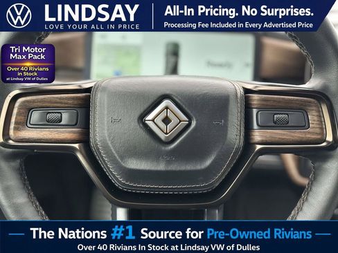 Used 2025 Rivian R1S Premium AWD/4WD image 21