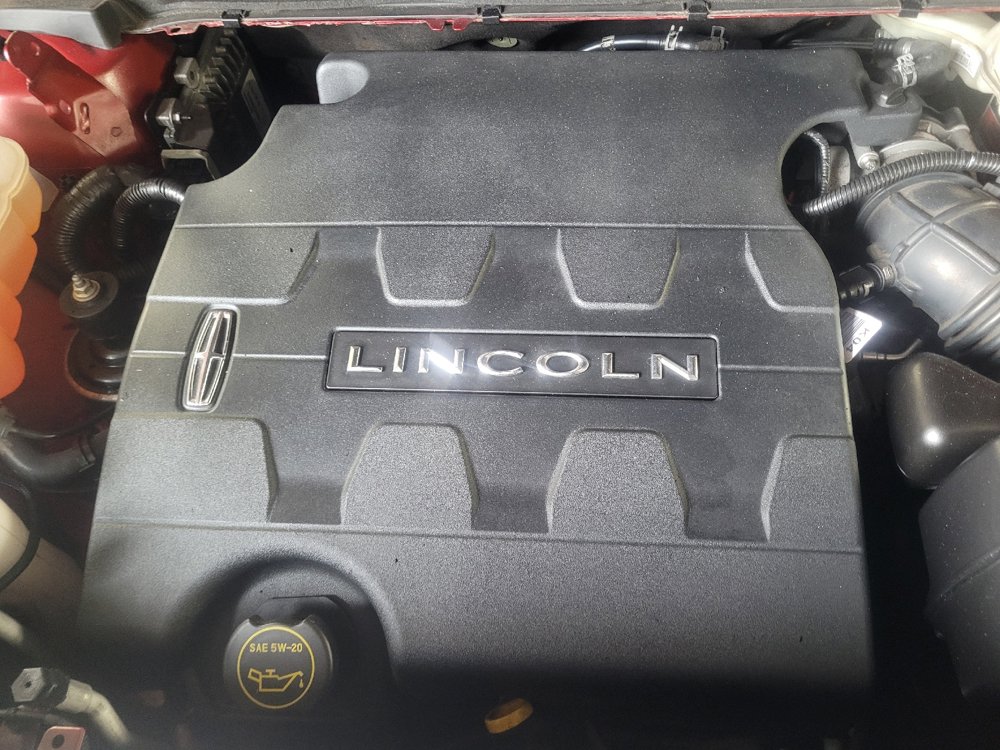 Used 2016 Lincoln MKX Reserve w/ Technology Package FWD image 30