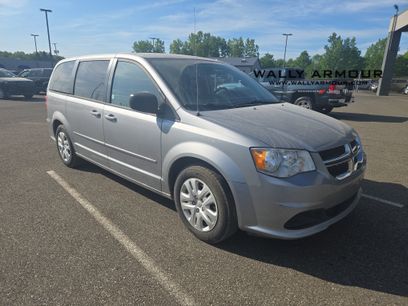 Used 2017 Dodge Grand Caravan SE w/ Power Window Group