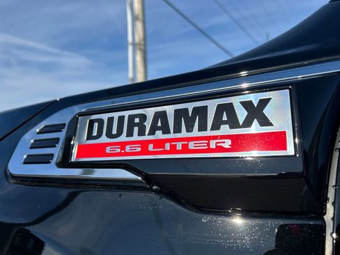 New 2026 GMC Sierra 3500 Denali w/ Denali Reserve Package image 9