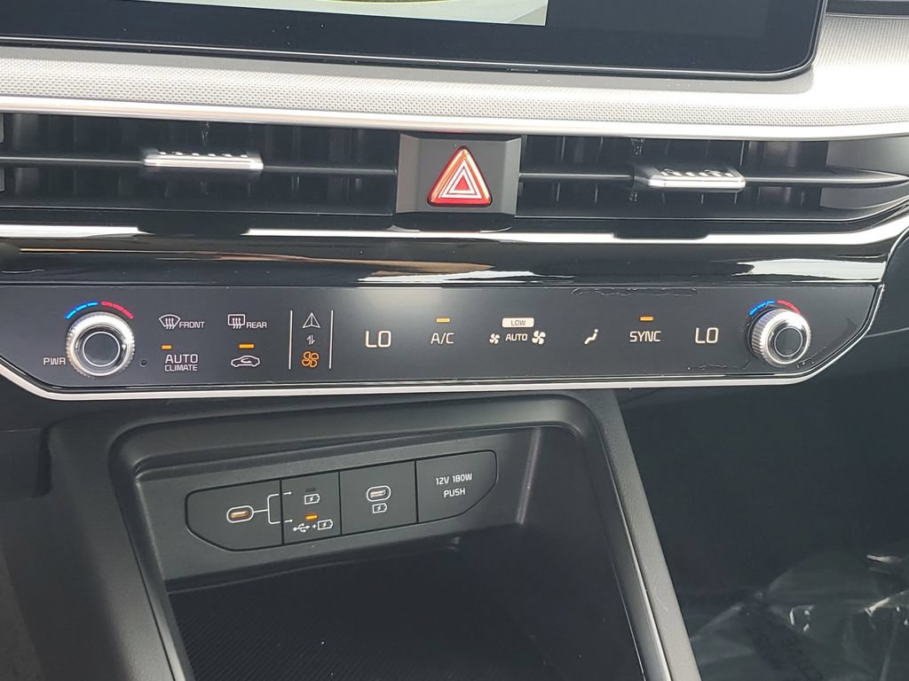 New 2026 Kia K5 LXS FWD image 17