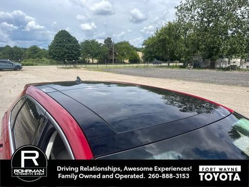 Used 2023 Ford Edge Titanium AWD/4WD image 6