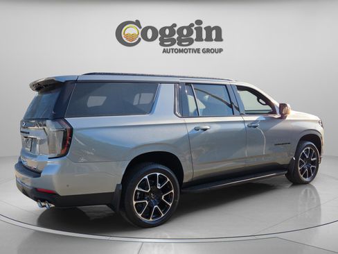 New 2026 Chevrolet Suburban RST w/ Comfort Package image 5