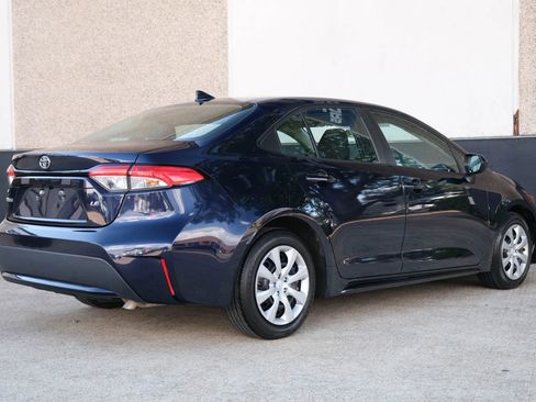 Used 2021 Toyota Corolla LE image 15