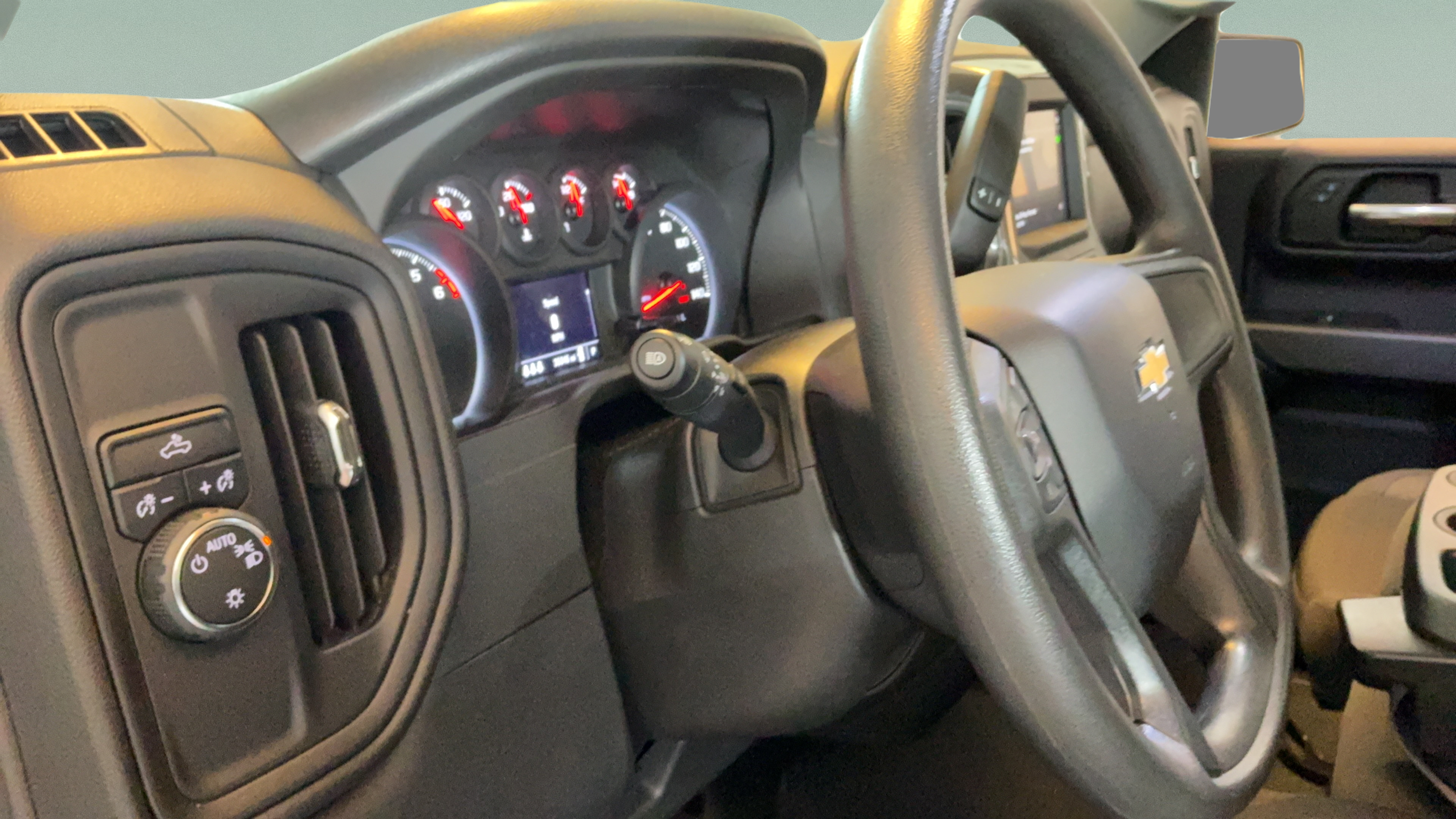 Used 2024 Chevrolet Silverado 1500 Custom RWD image 24