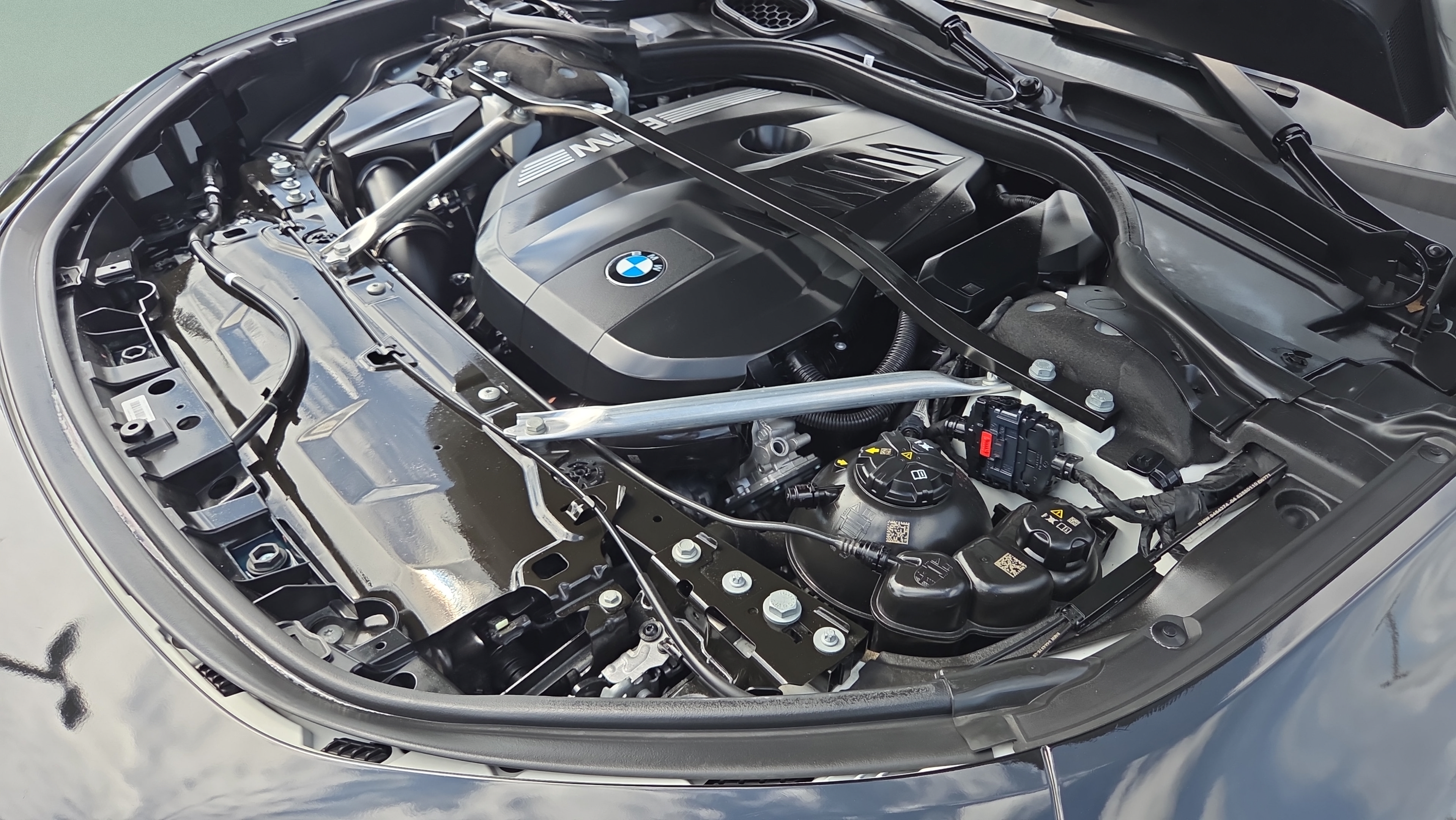 Certified 2024 BMW 740i w/ Premium Package 2 RWD image 21