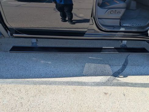 Used 2024 GMC Sierra 2500 AT4 w/ AT4 Premium Plus Package image 6