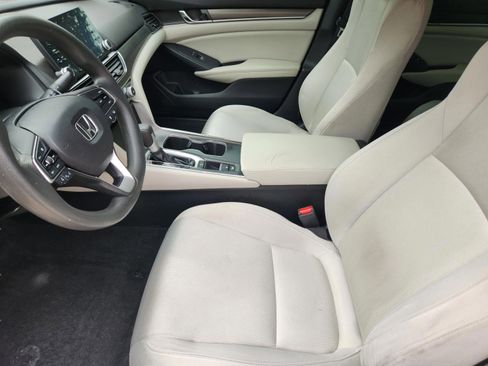 Used 2018 Honda Accord LX image 7