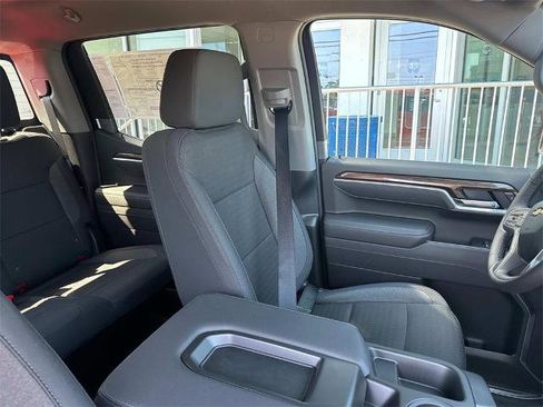 New 2025 Chevrolet Silverado 1500 LT w/ Convenience Package II image 10