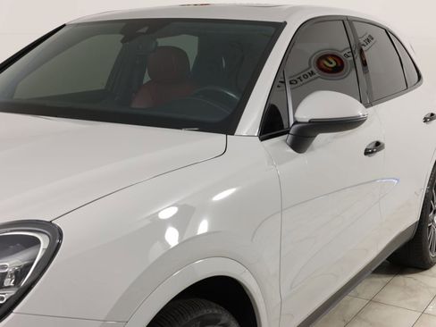 Used 2020 Porsche Cayenne S AWD/4WD image 47