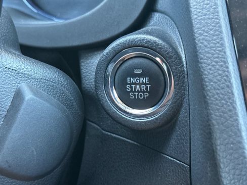 Used 2017 Subaru Forester 2.5i Touring AWD/4WD image 24