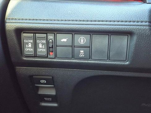 Used 2024 Honda Odyssey Sport image 11