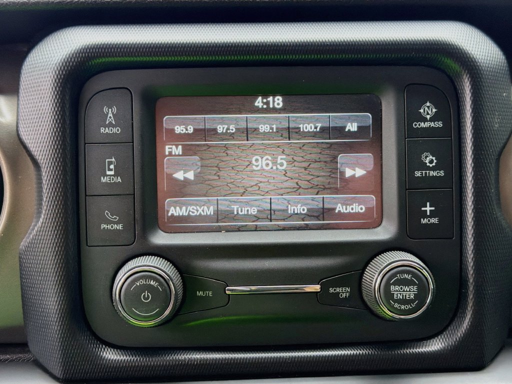 Used 2018 Jeep Wrangler Unlimited Sport S AWD/4WD image 16