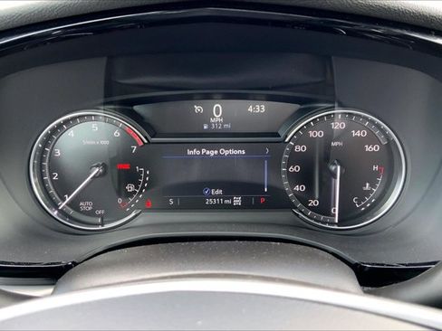 Used 2025 Cadillac XT5 Luxury AWD/4WD image 20