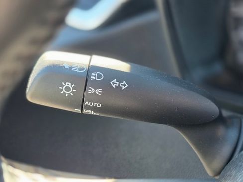 Used 2024 Toyota Corolla SE image 31