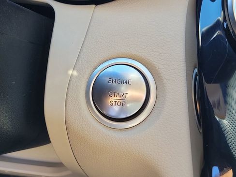 Used 2016 Mercedes-Benz C 300 Sedan image 31