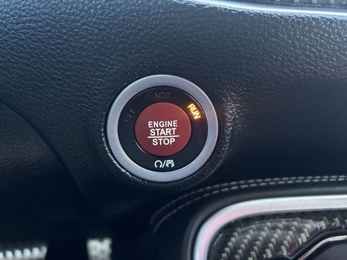 Used 2020 Dodge Challenger SRT Hellcat image 23