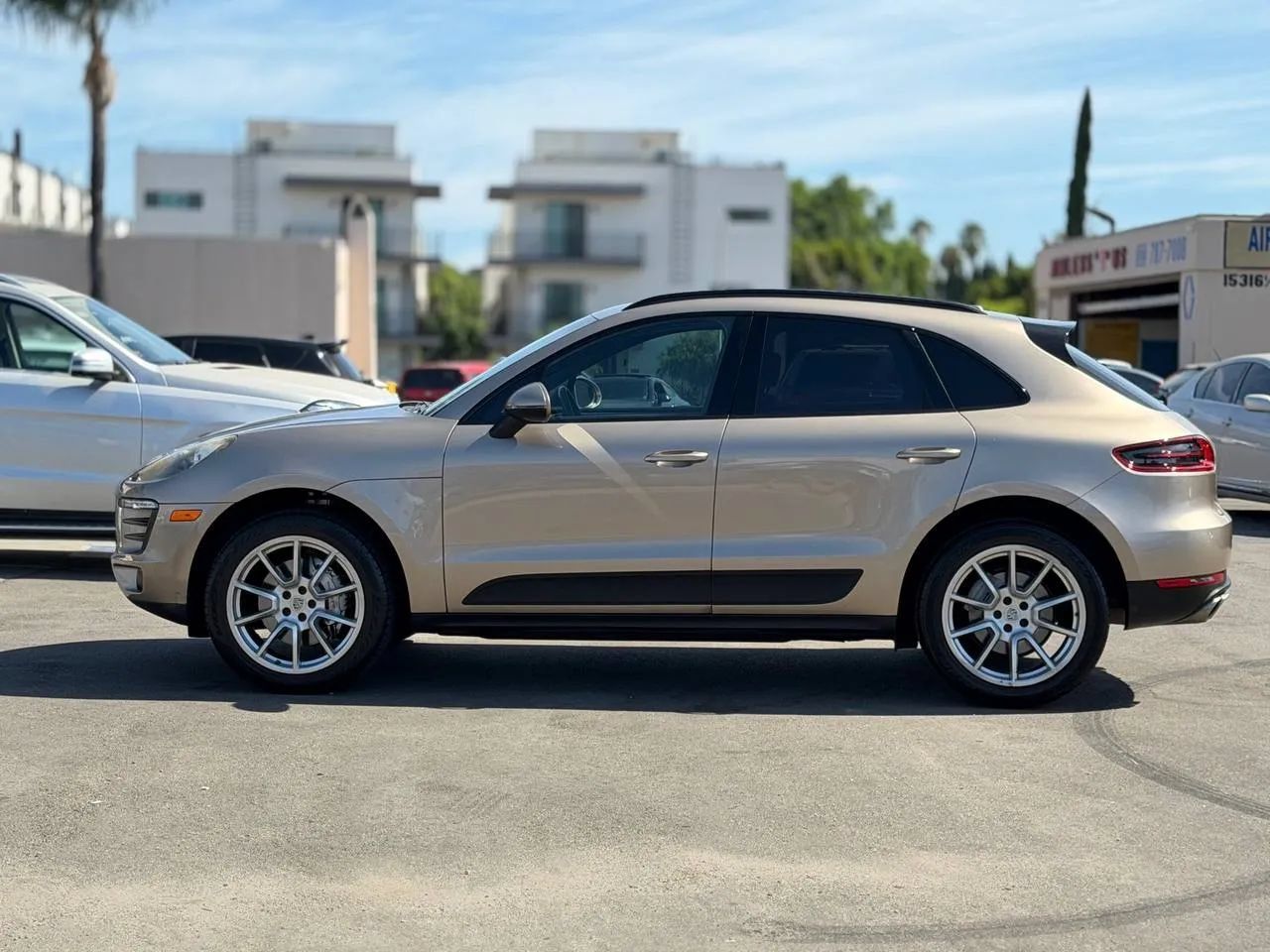 Used 2016 Porsche Macan S AWD/4WD image 8