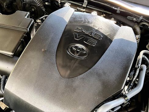 Used 2023 Toyota Tacoma TRD Sport image 28