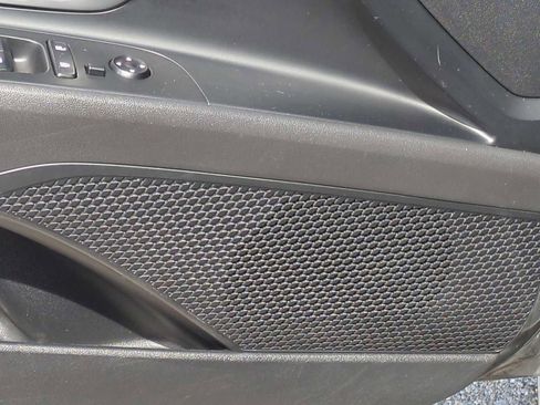 Used 2024 Hyundai Elantra SEL FWD image 23