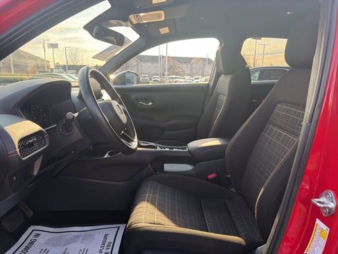 Used 2025 Honda HR-V Sport image 22