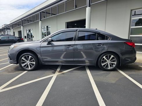 Used 2018 Subaru Legacy 3.6R Limited AWD/4WD image 2